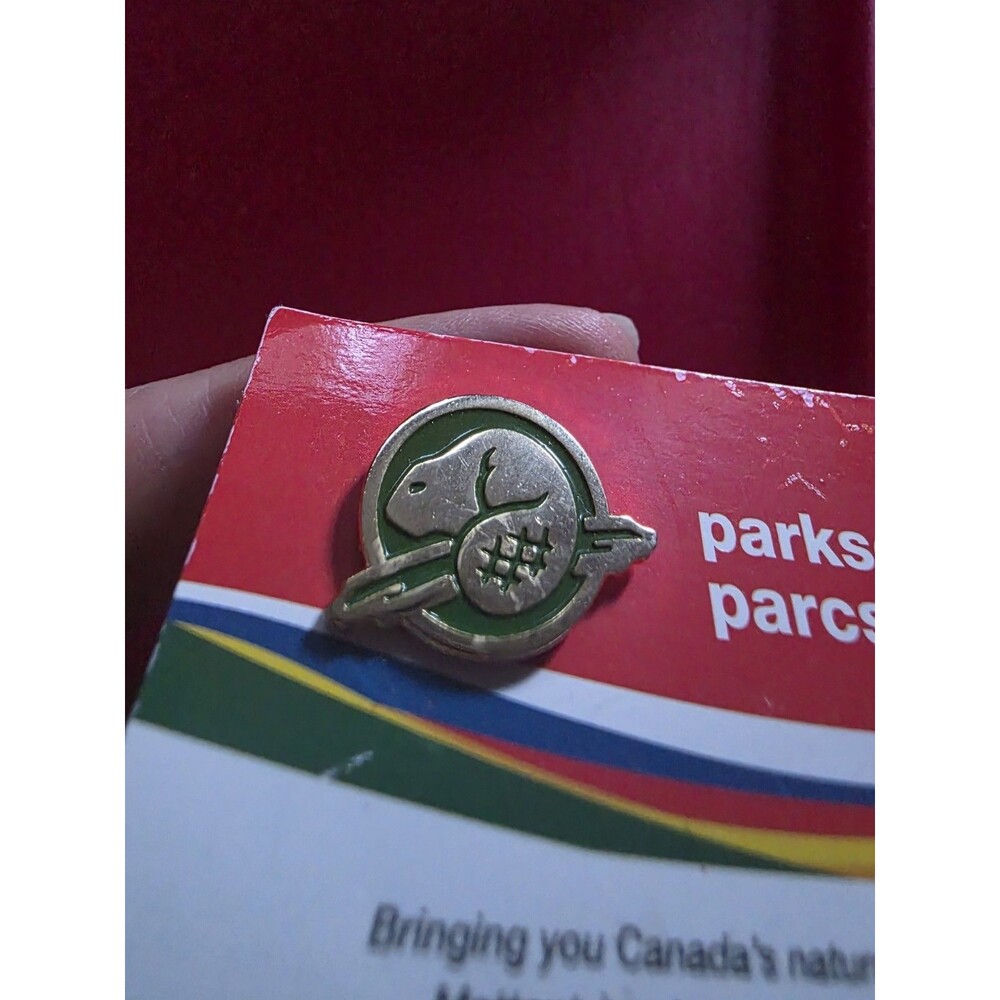 Parks Canada Beaver Logo Lapel Pin National Parcs Canadian Wilderness RARE